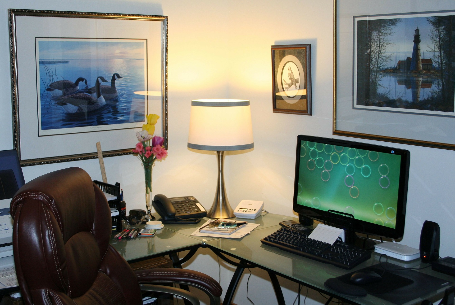 Let’s discuss some tips on how to create a productive home workspace